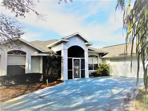 4957 Mendavia Dr, Sebring, FL 33872 photo 1
