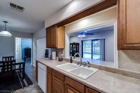 8525 Andes Ct, Sebring, FL 33876 photo 7