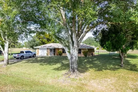 8525 Andes Ct, Sebring, FL 33876 photo 2