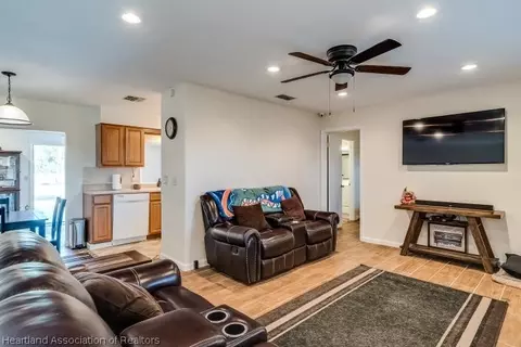 8525 Andes Ct, Sebring, FL 33876 photo 8