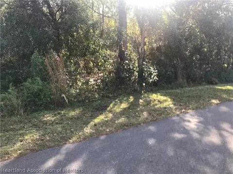 2401 Preston Ave, Sebring, FL 33875 photo 3