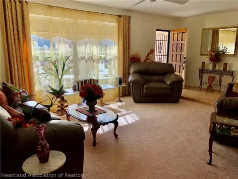 724 Golfside Ln, Sebring, FL 33870 photo 2