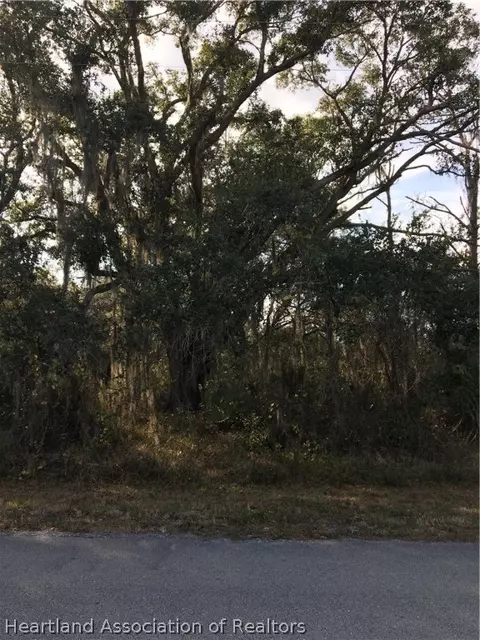 6800 Lakeside Dr W, Sebring, FL 33875 photo 1