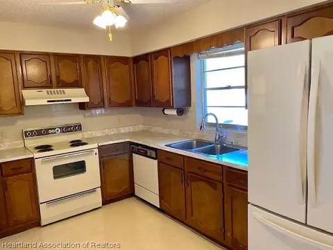 1603 Roberta Ave, Sebring, FL 33870 photo 8