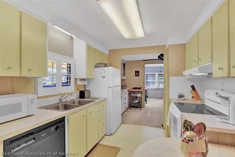 3422 Fairmount Dr, Sebring, FL 33870 photo 17