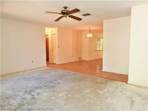 60 E Monroe St, Avon Park, FL 33825 photo 3
