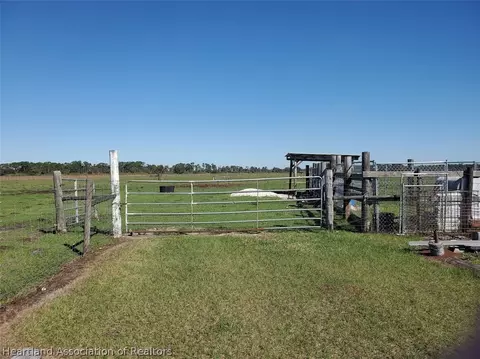 130 Angus Rd, Venus, FL 33960 photo 3