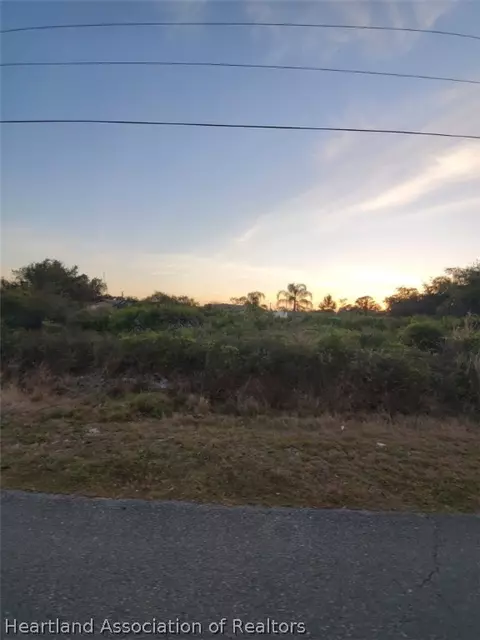4607 Mackerel Dr, Sebring, FL 33870 photo 3