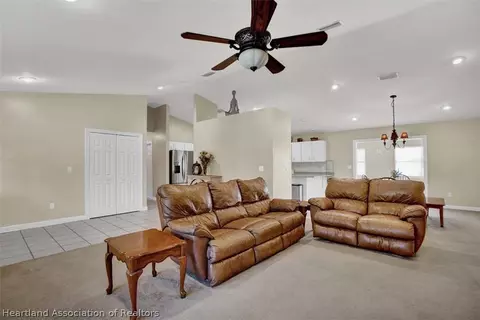 1069 Hyacinth Ave, Sebring, FL 33875 photo 6