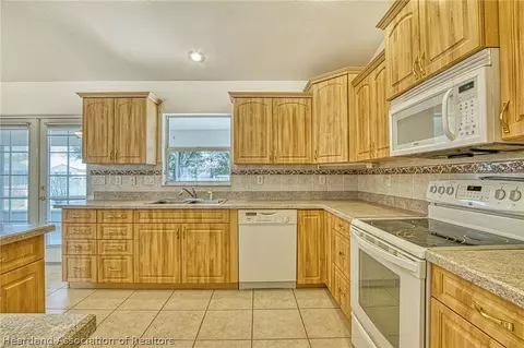 4242 Mandarin Rd, Sebring, FL 33875 photo 7