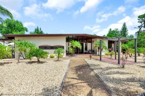 3704 Golfview Rd, Sebring, FL 33875 photo 4