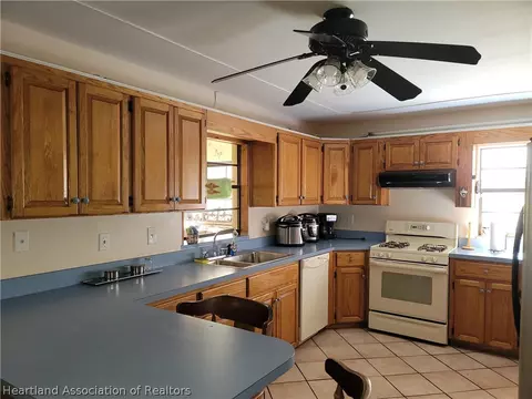 337 Meadow Ln, Lorida, FL 33857 photo 9