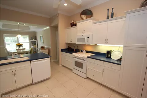 301 Sunset Dr, Sebring, FL 33870 photo 9