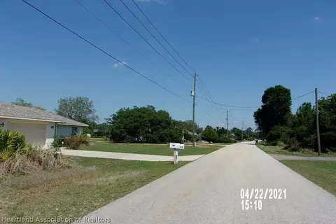 4248 Shad Dr, Sebring, FL 33870 photo 2