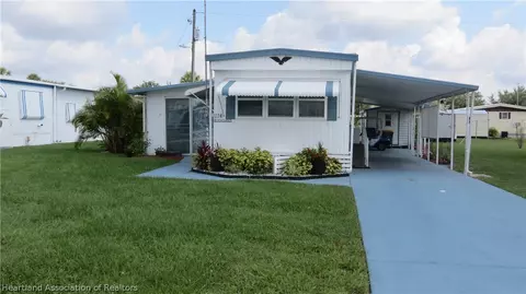 2034 E Robin Ave, Sebring, FL 33870 photo 3