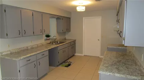 3735 Pineview Dr, Sebring, FL 33870 photo 5