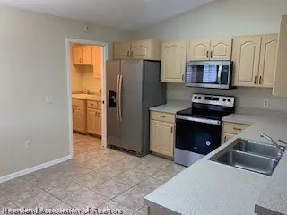 711 Summit Dr, Sebring, FL 33870 photo 2