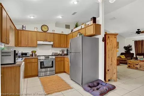 1225 Killarney Dr, Sebring, FL 33870 photo 3