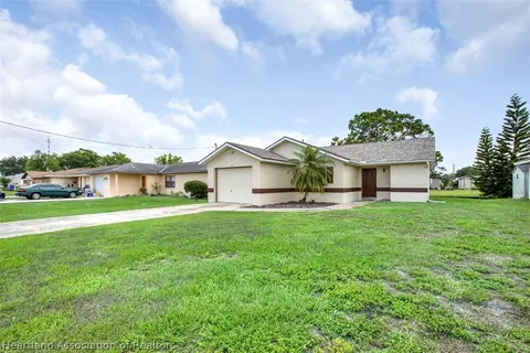 1245 Killarney Dr, Sebring, FL 33870 photo 2