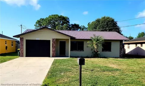 1215 Killarney Dr, Sebring, FL 33870 photo 1