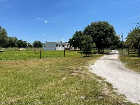 20792 Cesily Ln, Lorida, FL 33857 photo 13