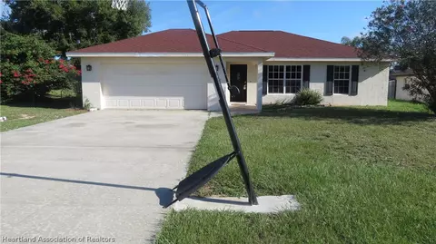 712 Taseschee Dr, Sebring, FL 33870 photo 1