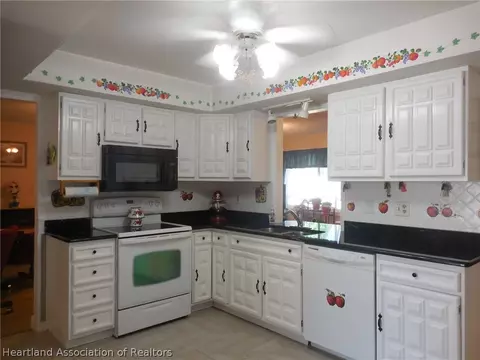 808 Golfside Ln, Sebring, FL 33870 photo 6