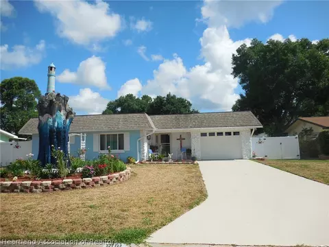 808 Golfside Ln, Sebring, FL 33870 photo 2