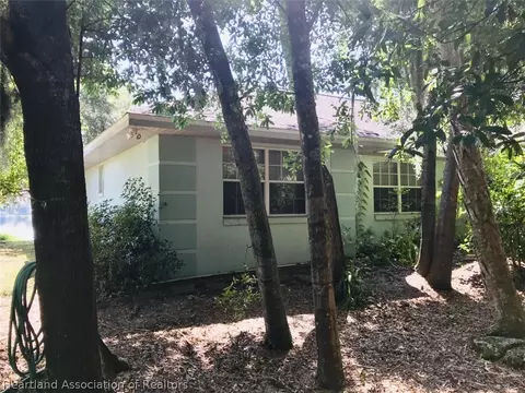746 Memorial Dr, Sebring, FL 33870 photo 5