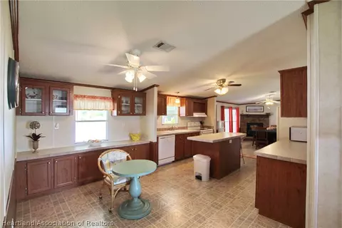 4280 SW 9th Way, Okeechobee, FL 34974 photo 4
