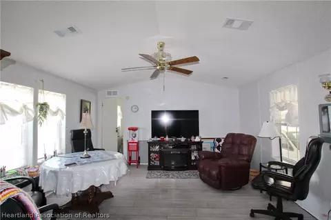 1060 Trout St, Okeechobee, FL 34974 photo 6