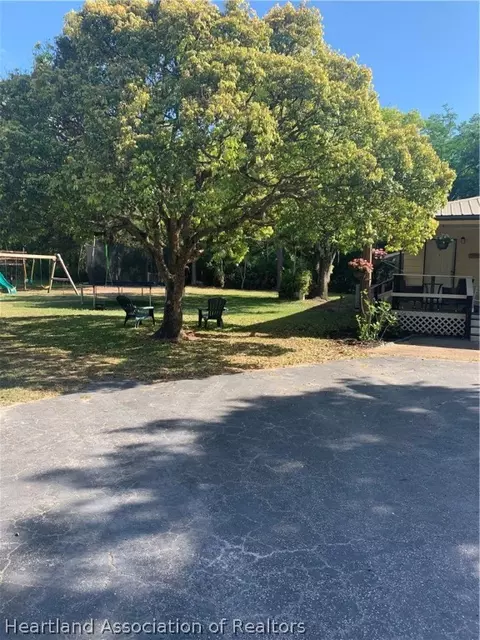 1857 Blessings Ave, Lorida, FL 33857 photo 3