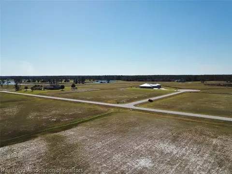 2019 Overlook Bay Dr, Sebring, FL 33875 photo 2