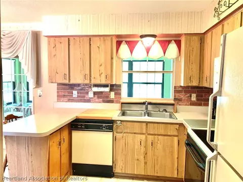 308 Sparrow Ave, Sebring, FL 33870 photo 9