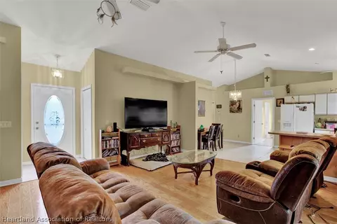 5451 Columbus Blvd, Sebring, FL 33872 photo 11