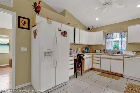 5451 Columbus Blvd, Sebring, FL 33872 photo 2