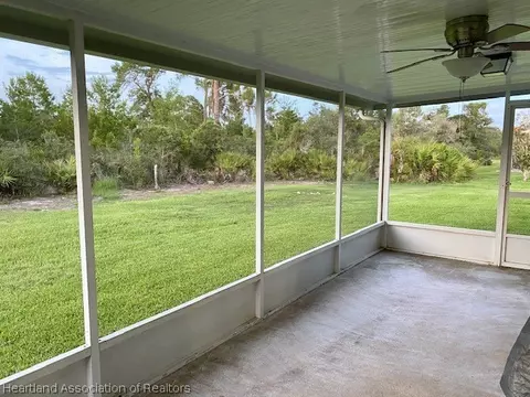 2008 Alan St, Sebring, FL 33875 photo 12