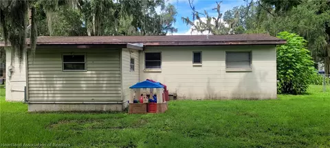 114 Rust Ave, Wauchula, FL 33873 photo 2