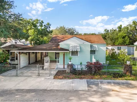 4813 4th St, Sebring, FL 33870 photo 1
