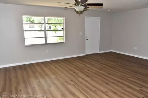 103 Robin Ave, Sebring, FL 33870 photo 3