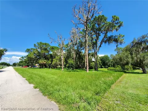 5912 Thunder Rd, Sebring, FL 33876 photo 5