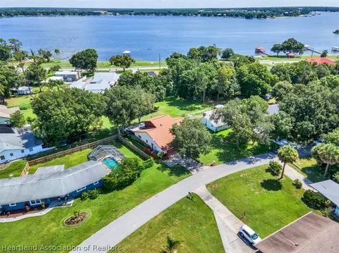 108 Lakeside Rd, Sebring, FL 33870 photo 2
