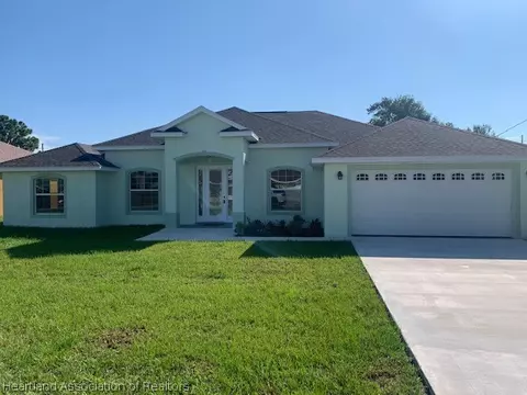 4716 Mackerel Dr, Sebring, FL 33870 photo 1