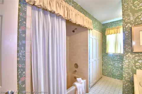 114 N Dixie Dr W, Frostproof, FL 33843 photo 27