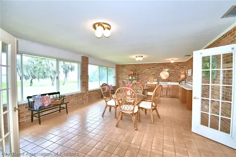 114 N Dixie Dr W, Frostproof, FL 33843 photo 9