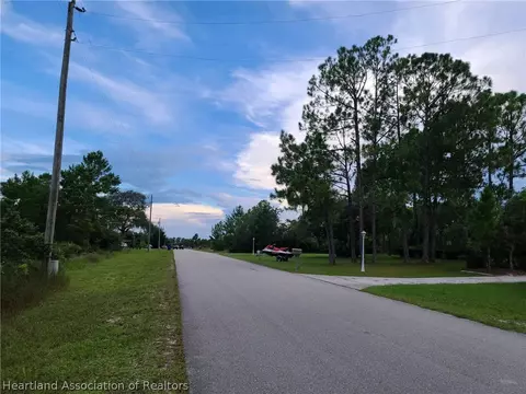 2440 Gresham St, Sebring, FL 33875 photo 6