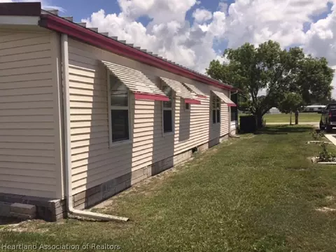 1508 St Thomas Ave, Sebring, FL 33870 photo 2