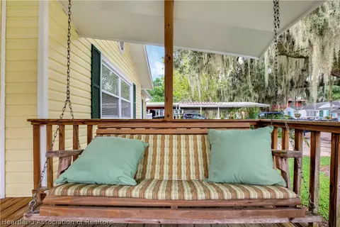 1530 Crescent Dr, Sebring, FL 33870 photo 4