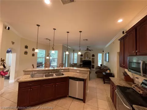 6237 Apple Rd, Sebring, FL 33875 photo 5
