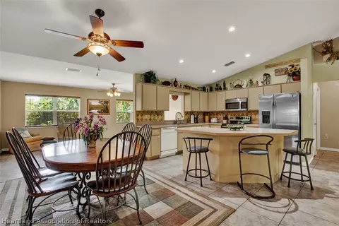 527 Arcola Dr, Sebring, FL 33875 photo 6